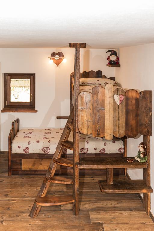 Le Petit Coeur Hotel Fontainemore Екстериор снимка
