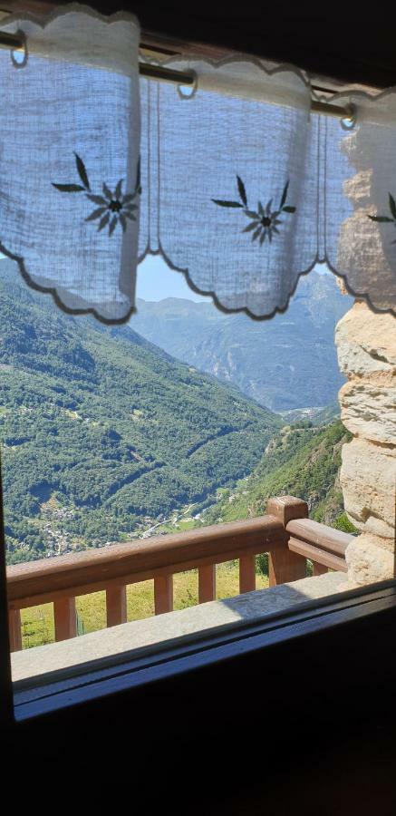 Le Petit Coeur Hotel Fontainemore Екстериор снимка
