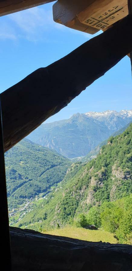 Le Petit Coeur Hotel Fontainemore Екстериор снимка