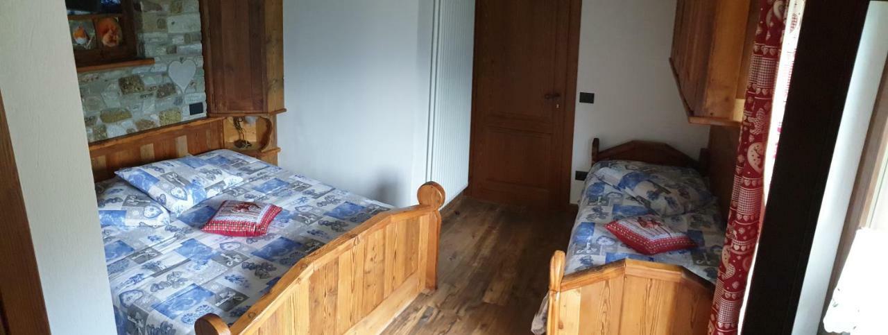 Le Petit Coeur Hotel Fontainemore Екстериор снимка