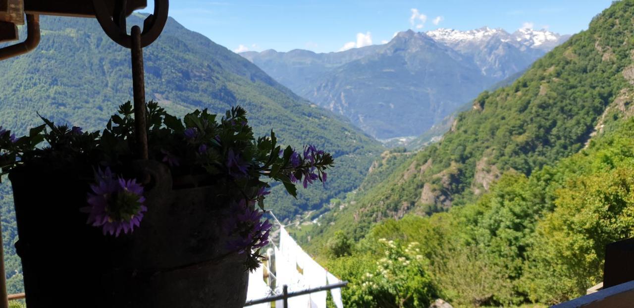 Le Petit Coeur Hotel Fontainemore Екстериор снимка